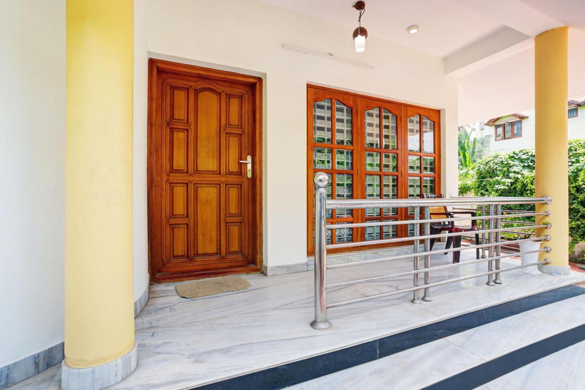 Super Hotel O Lm Residency Тривандрум Экстерьер фото